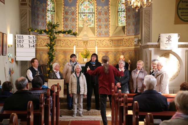 Ostergottesdienst mit Chor am Ostermontag in Coppengrave