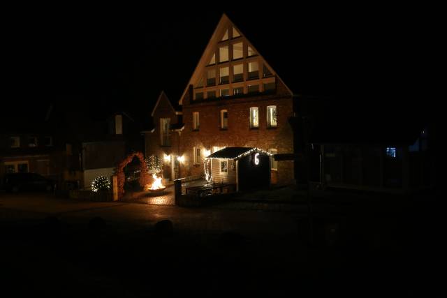 6. Türchen des "Lebendigen Adventskalenders" bei Familie Gustai in Fölziehausen