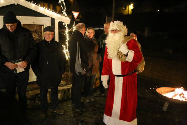 6. Türchen des "Lebendigen Adventskalenders" bei Familie Gustai in Fölziehausen