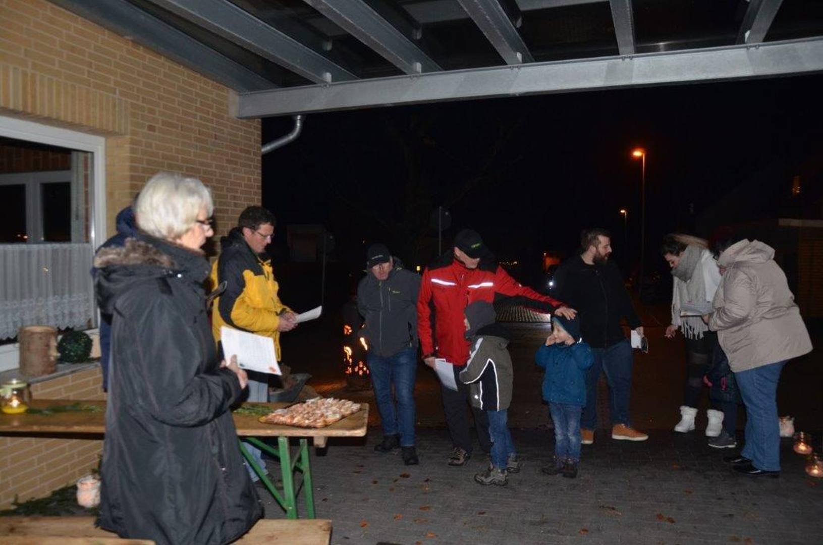 7. Türchen des "Lebendigen Adventskalenders" beim TSV Coppengrave in der Begegnungsstätte