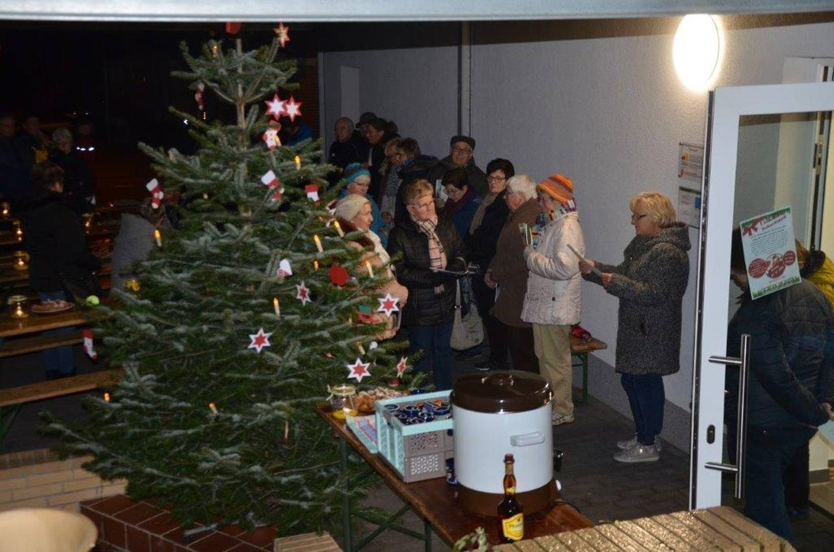 7. Türchen des "Lebendigen Adventskalenders" beim TSV Coppengrave in der Begegnungsstätte