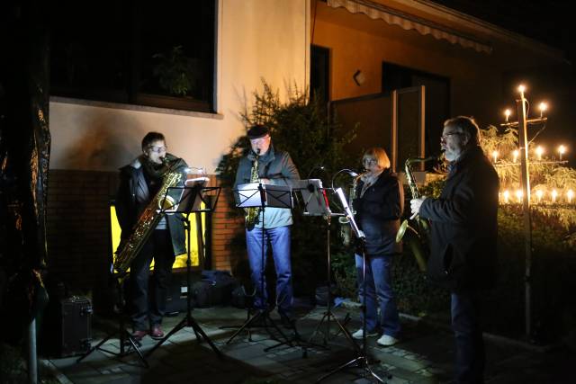 16. Türchen des "Lebendigen Adventskalenders" bei Familie Huwald in Duingen