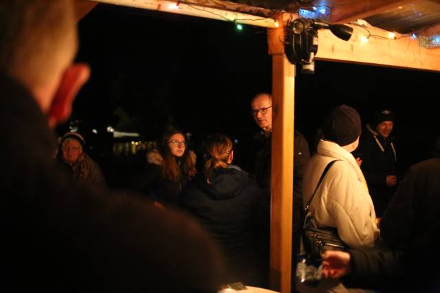 16. Türchen des "Lebendigen Adventskalenders" bei Familie Huwald in Duingen