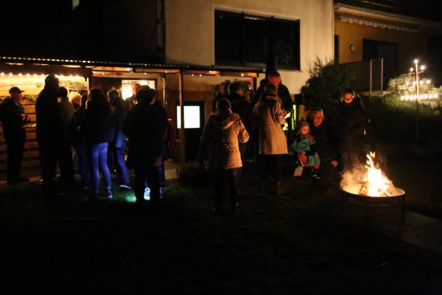 16. Türchen des "Lebendigen Adventskalenders" bei Familie Huwald in Duingen