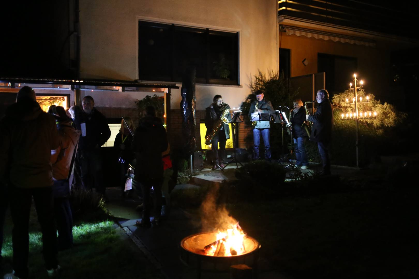 16. Türchen des "Lebendigen Adventskalenders" bei Familie Huwald in Duingen