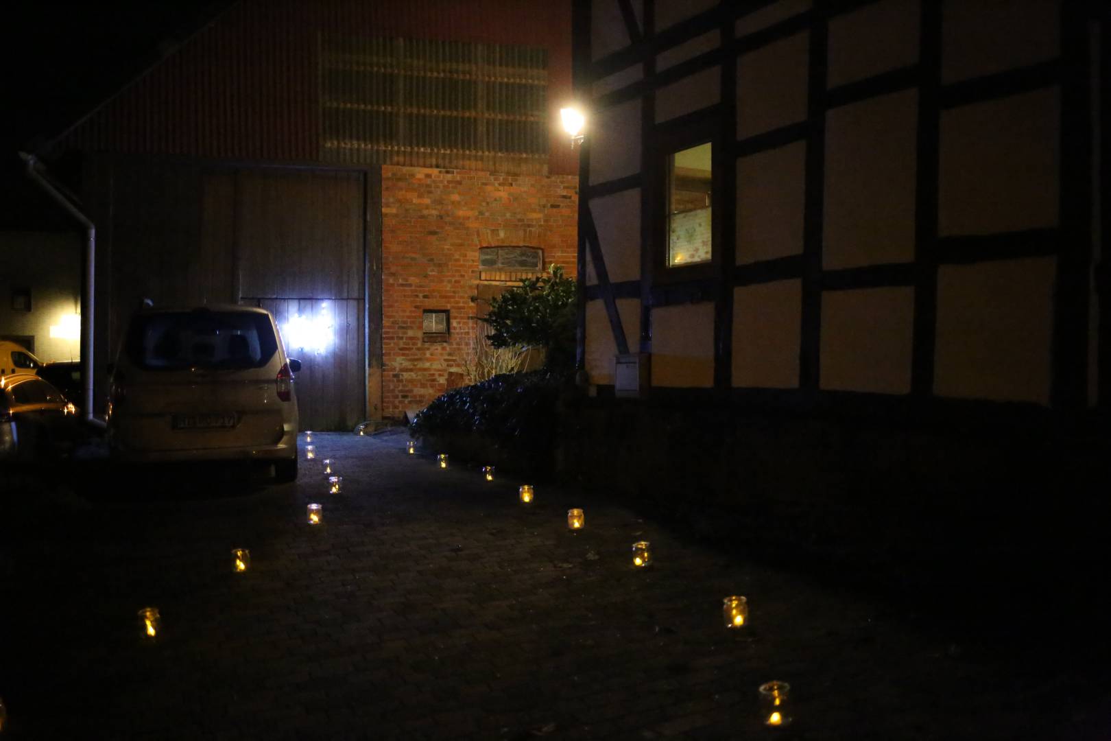 19. Türchen des "Lebendigen Adventskalenders" bei Familie Woscholski in Coppengrave