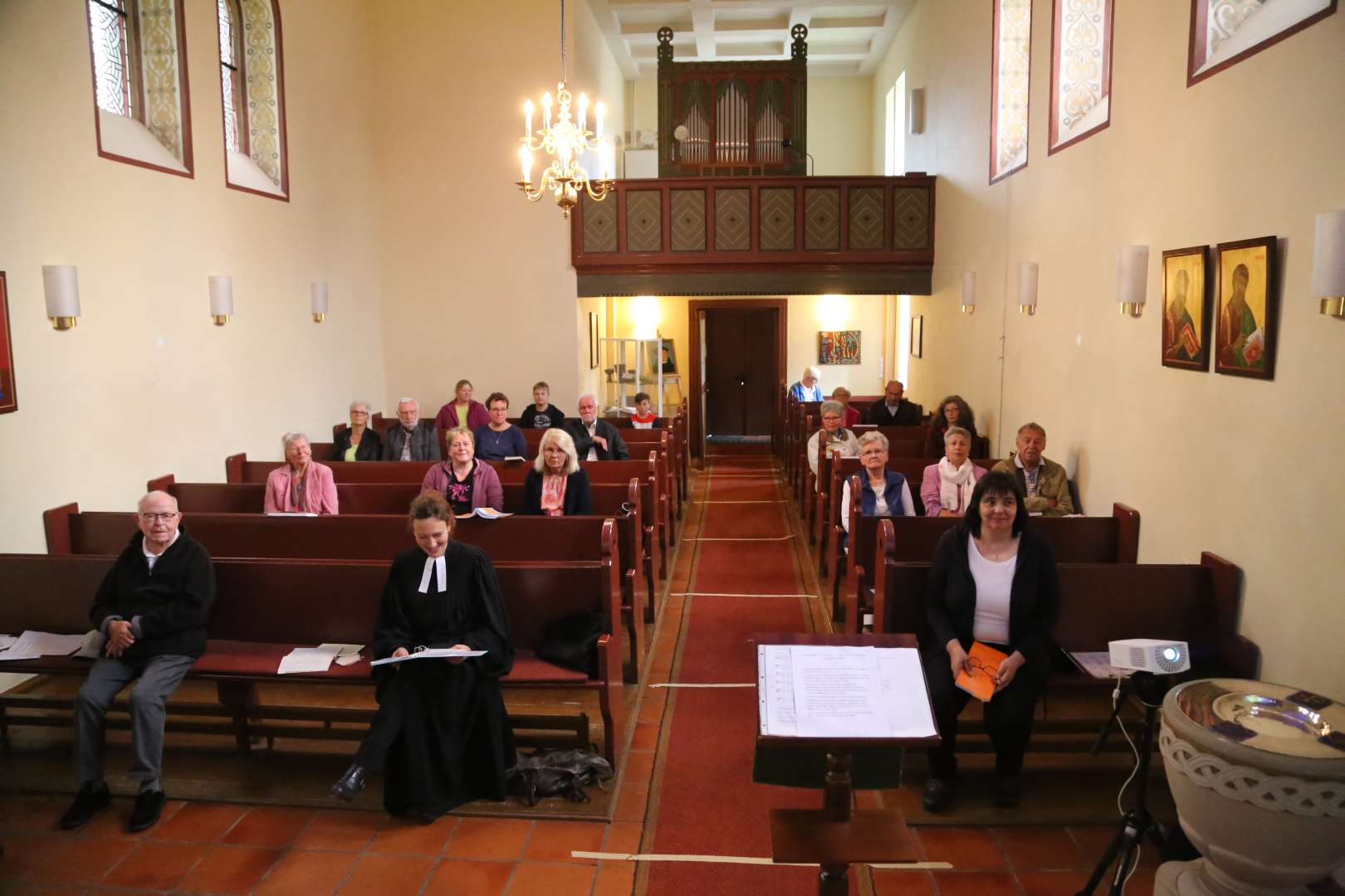 Endlich ist singen im Gottesdienst wieder möglich