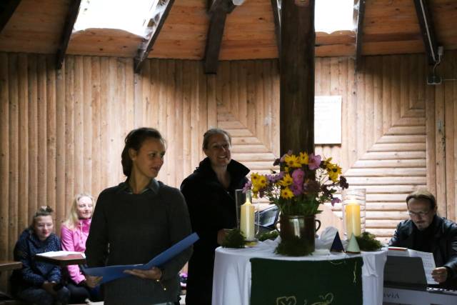 Begrüßungsgottesdienst der neuen Konfirmanden an der Köhlerhütte