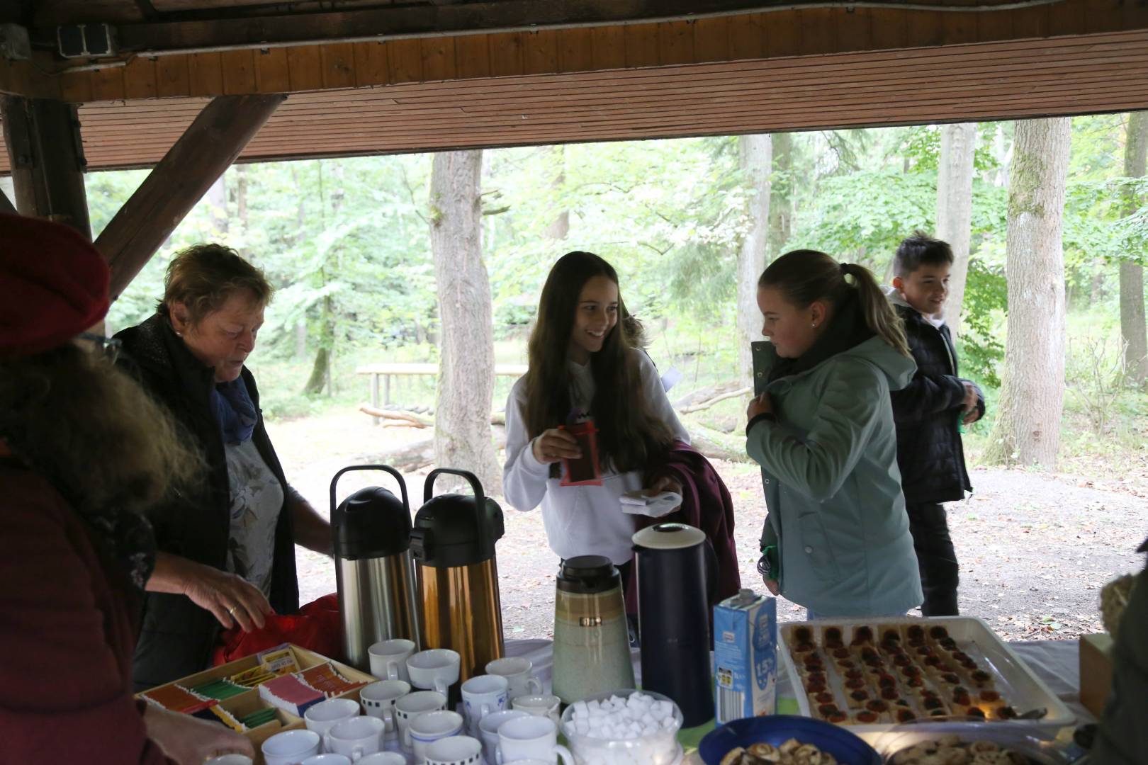 Begrüßungsgottesdienst der neuen Konfirmanden an der Köhlerhütte