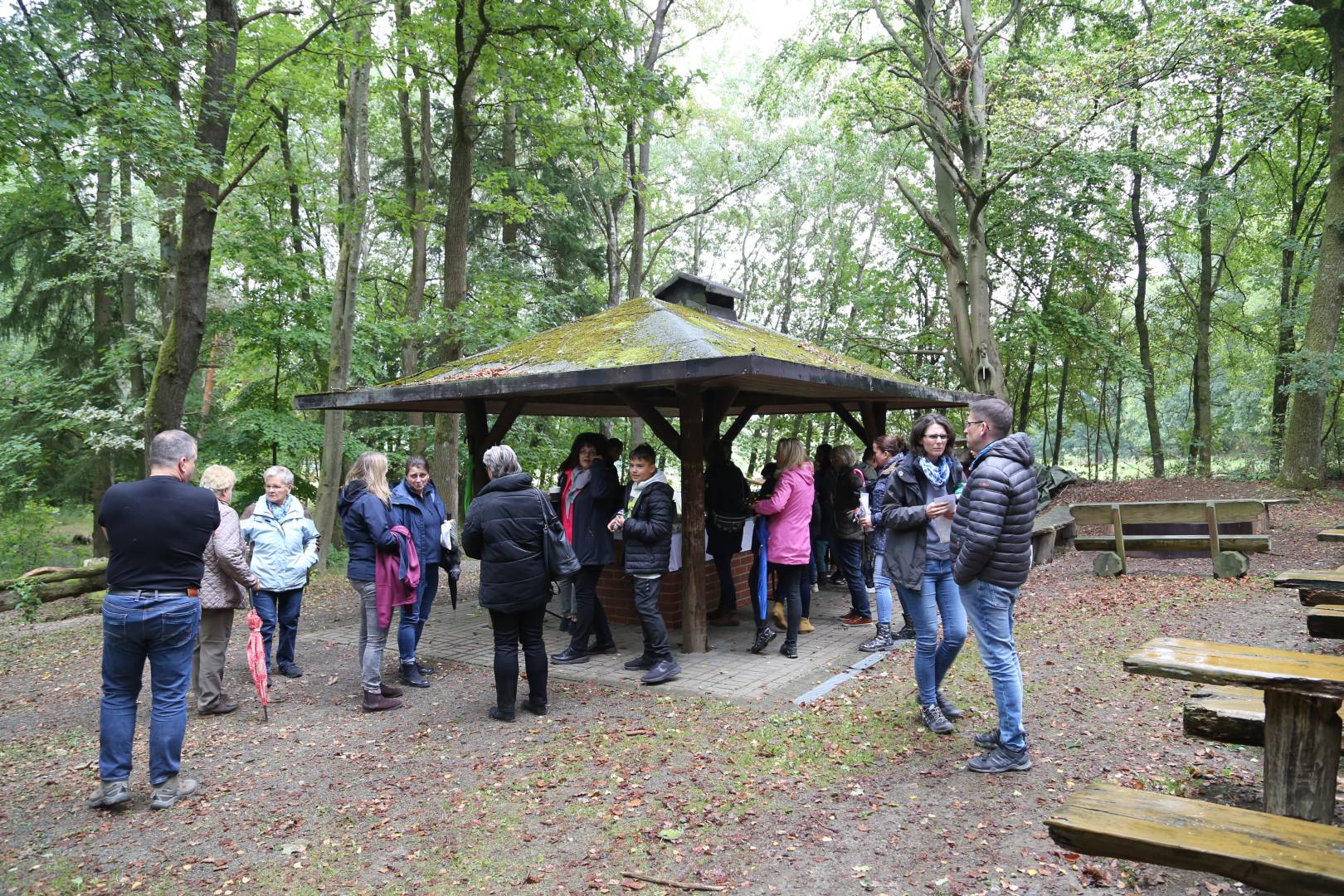 Begrüßungsgottesdienst der neuen Konfirmanden an der Köhlerhütte