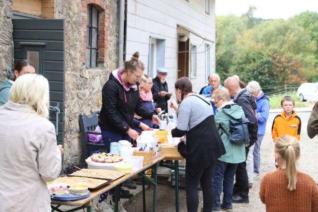 Ökumenisches Erntedankfest in der Reithalle in Coppengrave