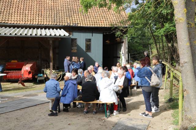 Ökumenisches Erntedankfest in der Reithalle in Coppengrave