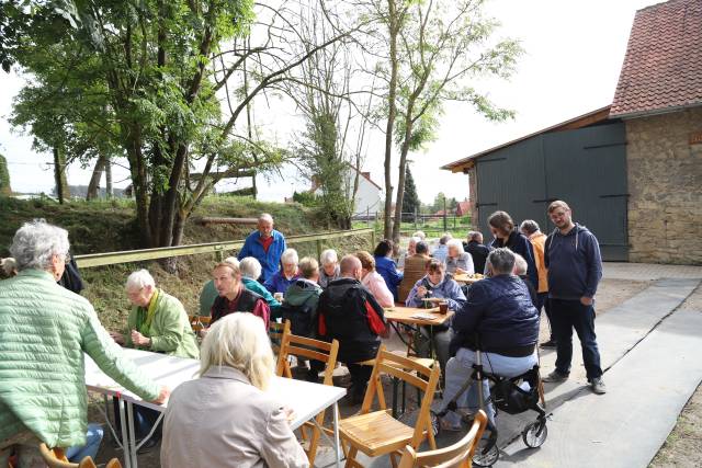 Ökumenisches Erntedankfest in der Reithalle in Coppengrave