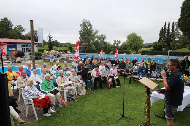 Open-Air Gottesdienst im Hilsbad