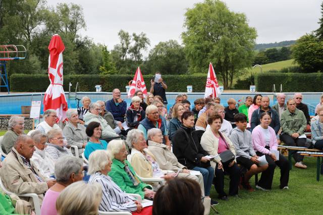 Open-Air Gottesdienst im Hilsbad