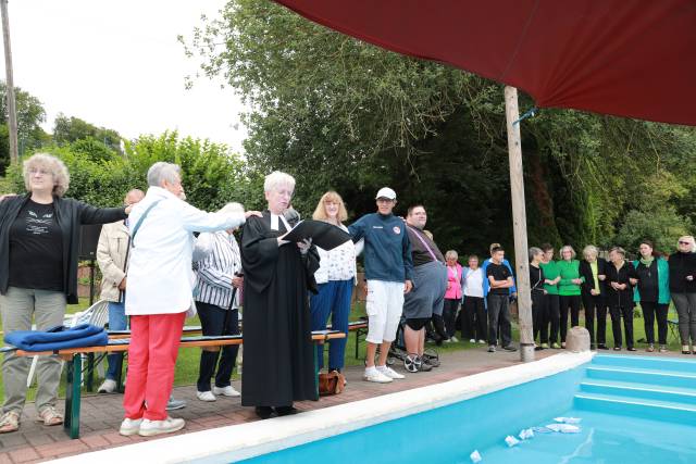 Open-Air Gottesdienst im Hilsbad
