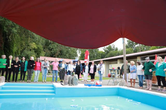 Open-Air Gottesdienst im Hilsbad