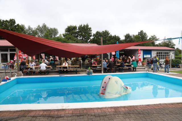 Open-Air Gottesdienst im Hilsbad