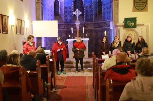 Martinsandacht mit Laternenumzug