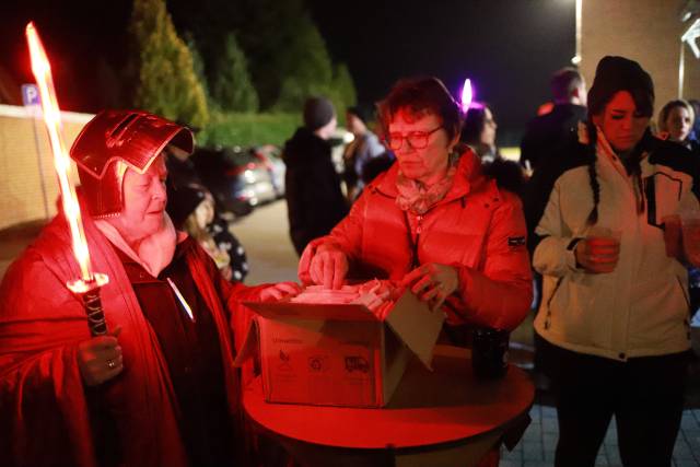 Martinsandacht mit Laternenumzug