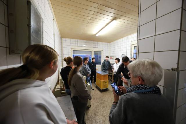 Unsere Konfirmanden backen Brot