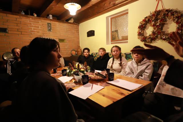 Unsere Konfirmanden backen Brot