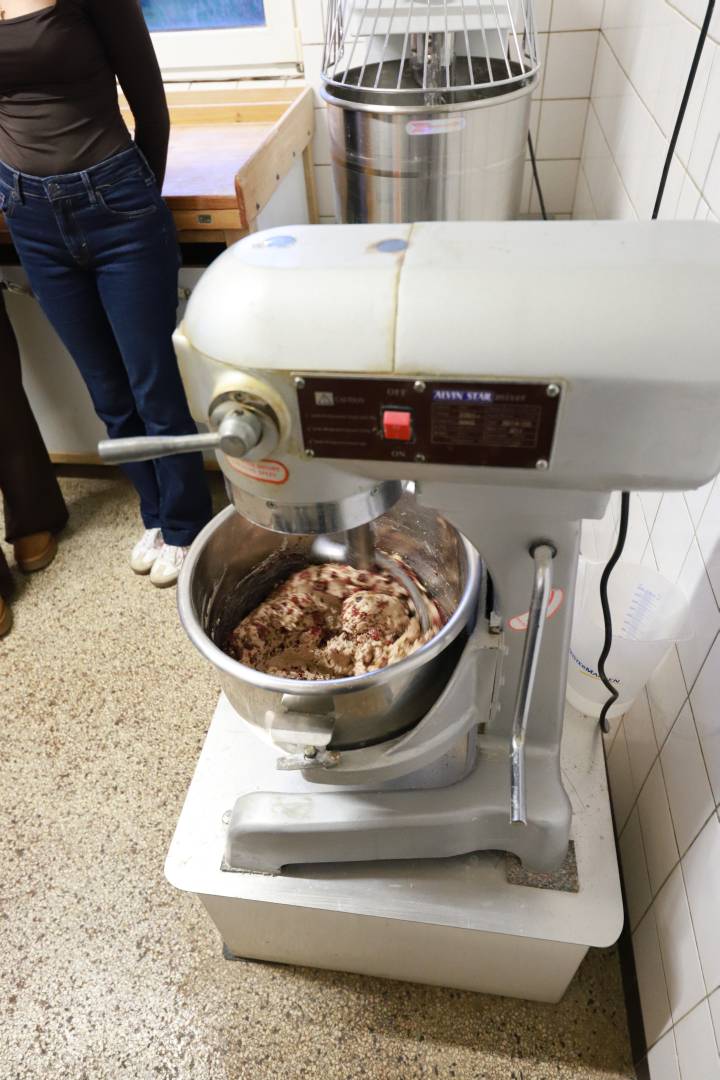 Unsere Konfirmanden backen Brot