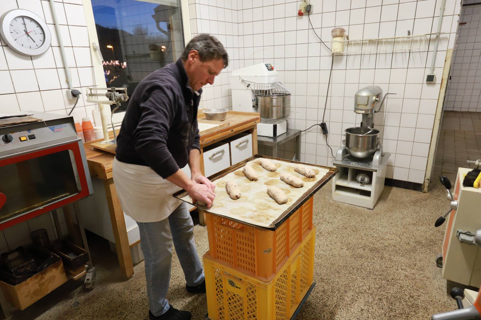 Unsere Konfirmanden backen Brot