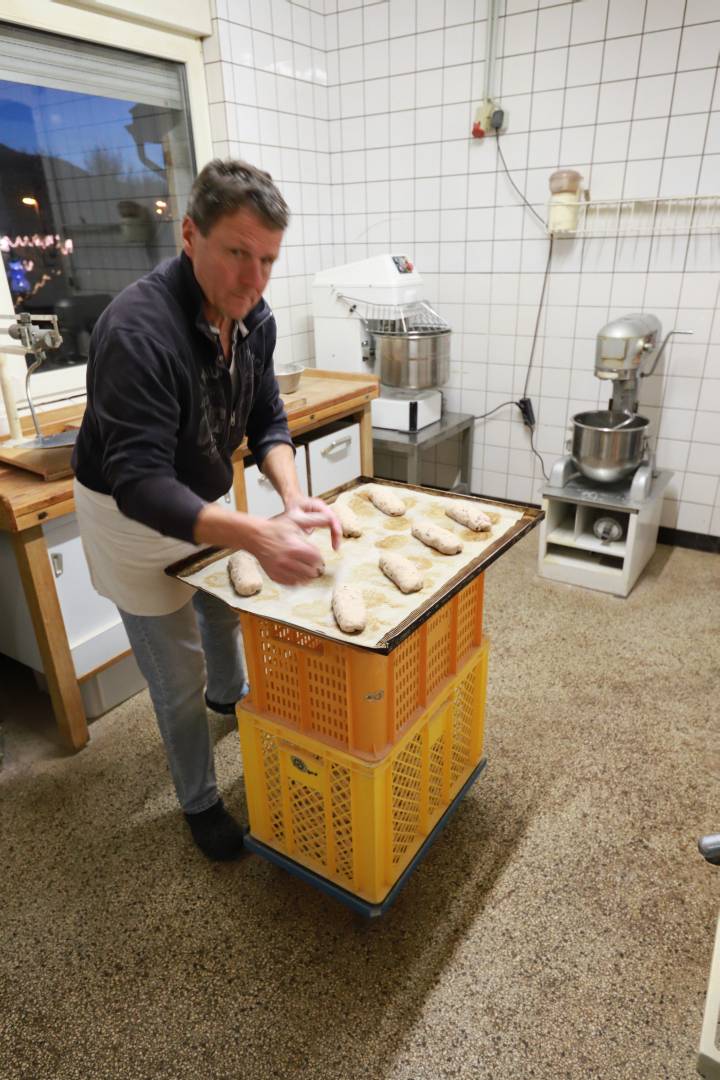 Unsere Konfirmanden backen Brot