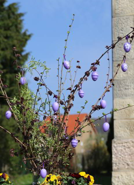 Osterimpression vor unserer St. Franziskuskirche