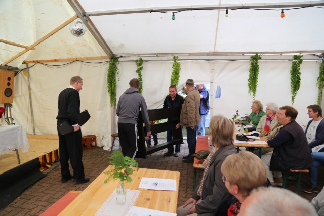 Gottesdienst zum Abschluss des Dorffestes in Fölziehausen.