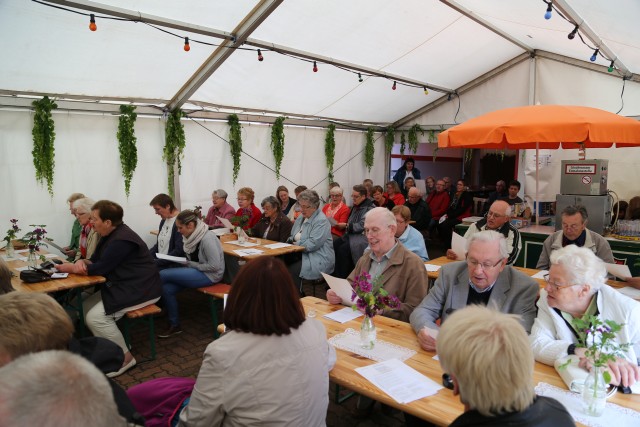 Gottesdienst zum Abschluss des Dorffestes in Fölziehausen.