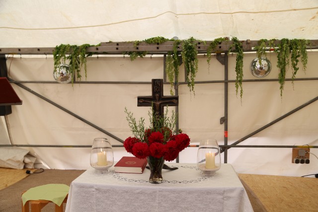 Gottesdienst zum Abschluss des Dorffestes in Fölziehausen.