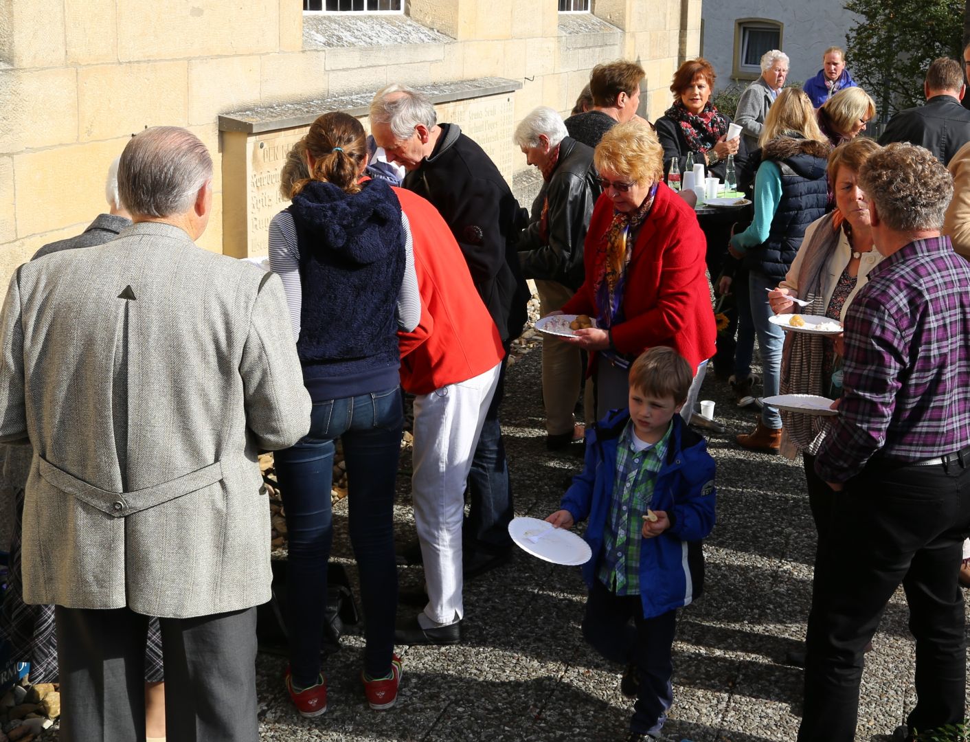 Erntedankgottesdienst mit Begrüßung der Vorkonfirmanden in Weenzen