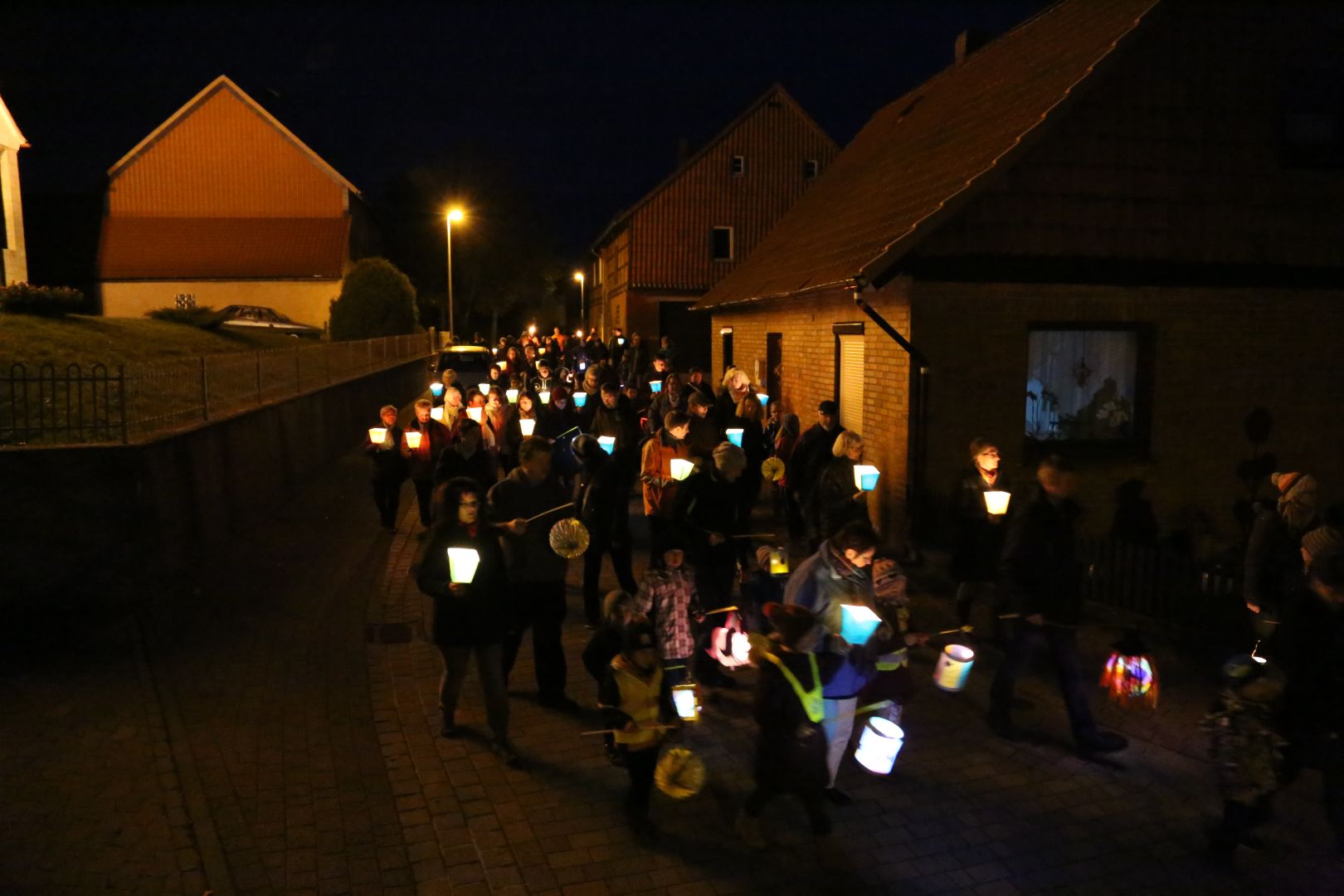 Martinsandacht mit Laternenumzug