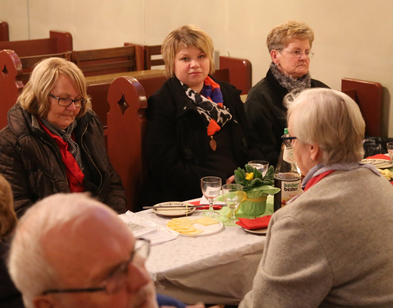 Tischabendmahl am Gründonnerstag in der St. Franziskuskirche