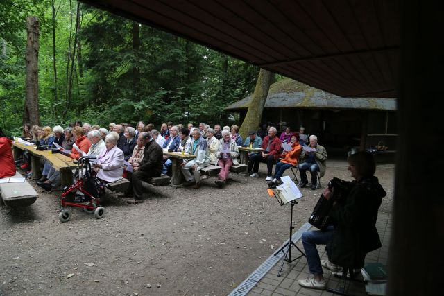 Freiluftgottesdienst an der Köhlerhütte