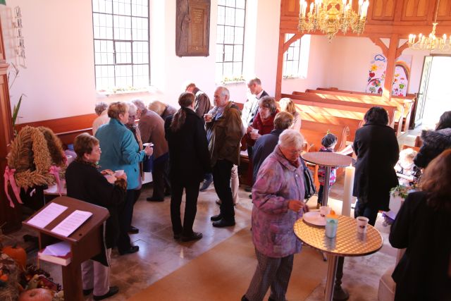 Erntedankfest und Einführung der Kirchenvorsteher in Weenzen