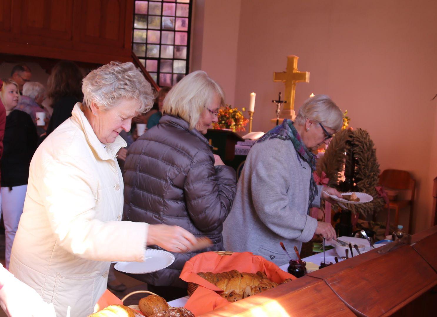 Erntedankfest und Einführung der Kirchenvorsteher in Weenzen