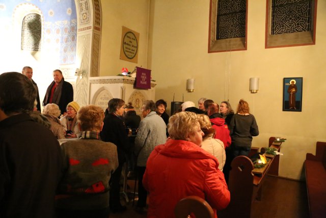 Lichtergottesdienst zum 1. Advent in der St. Franziskuskirche