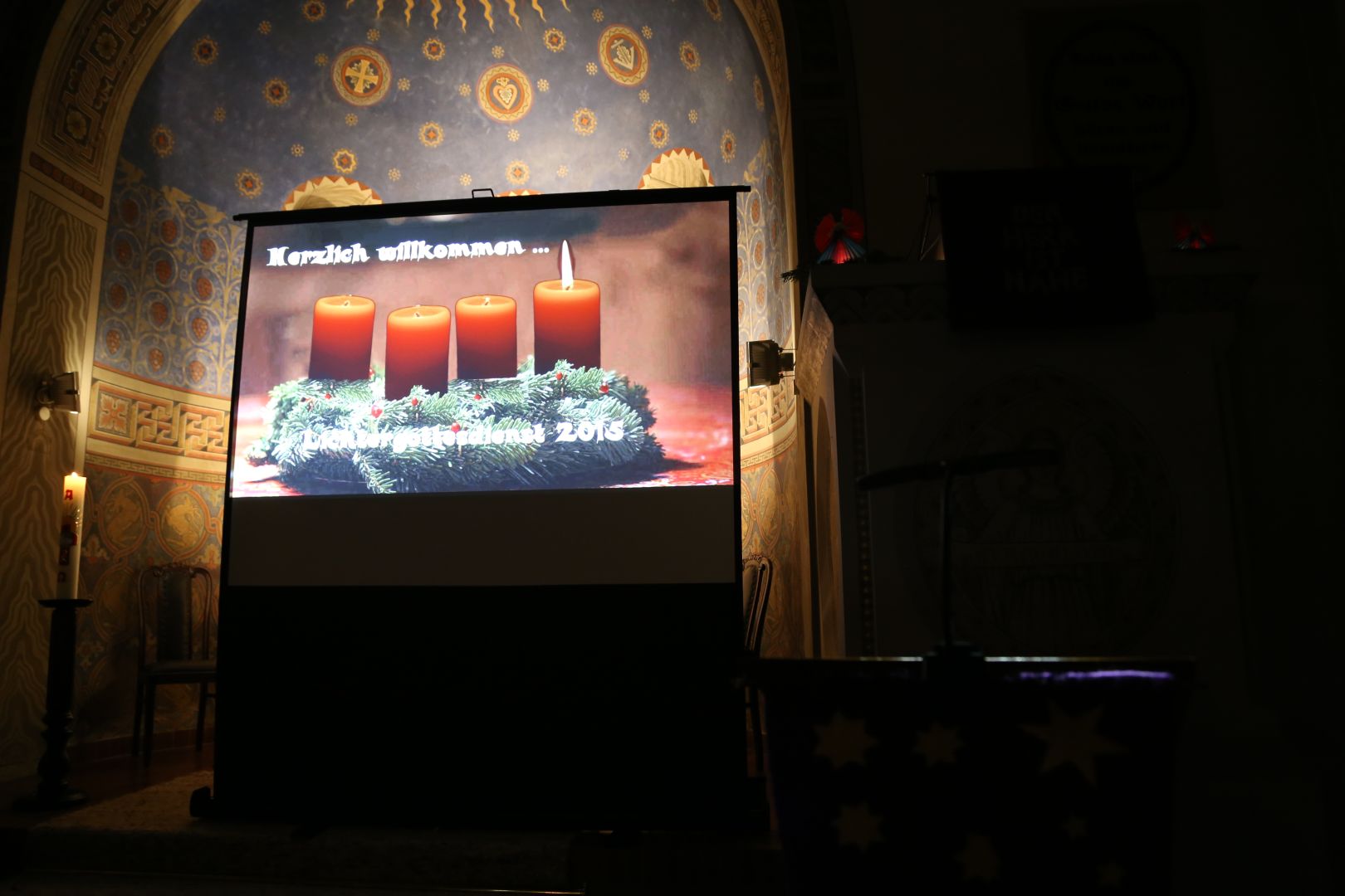 Lichtergottesdienst zum 1. Advent in der St. Franziskuskirche