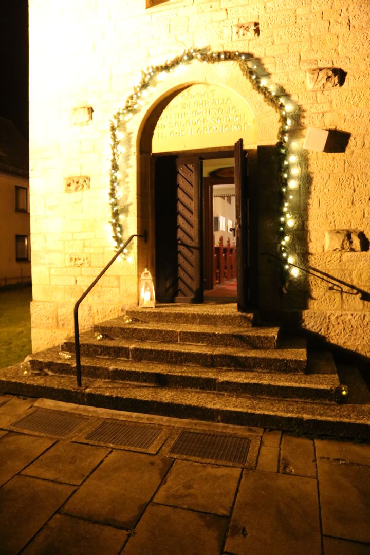 Lichtergottesdienst zum 1. Advent in der St. Franziskuskirche