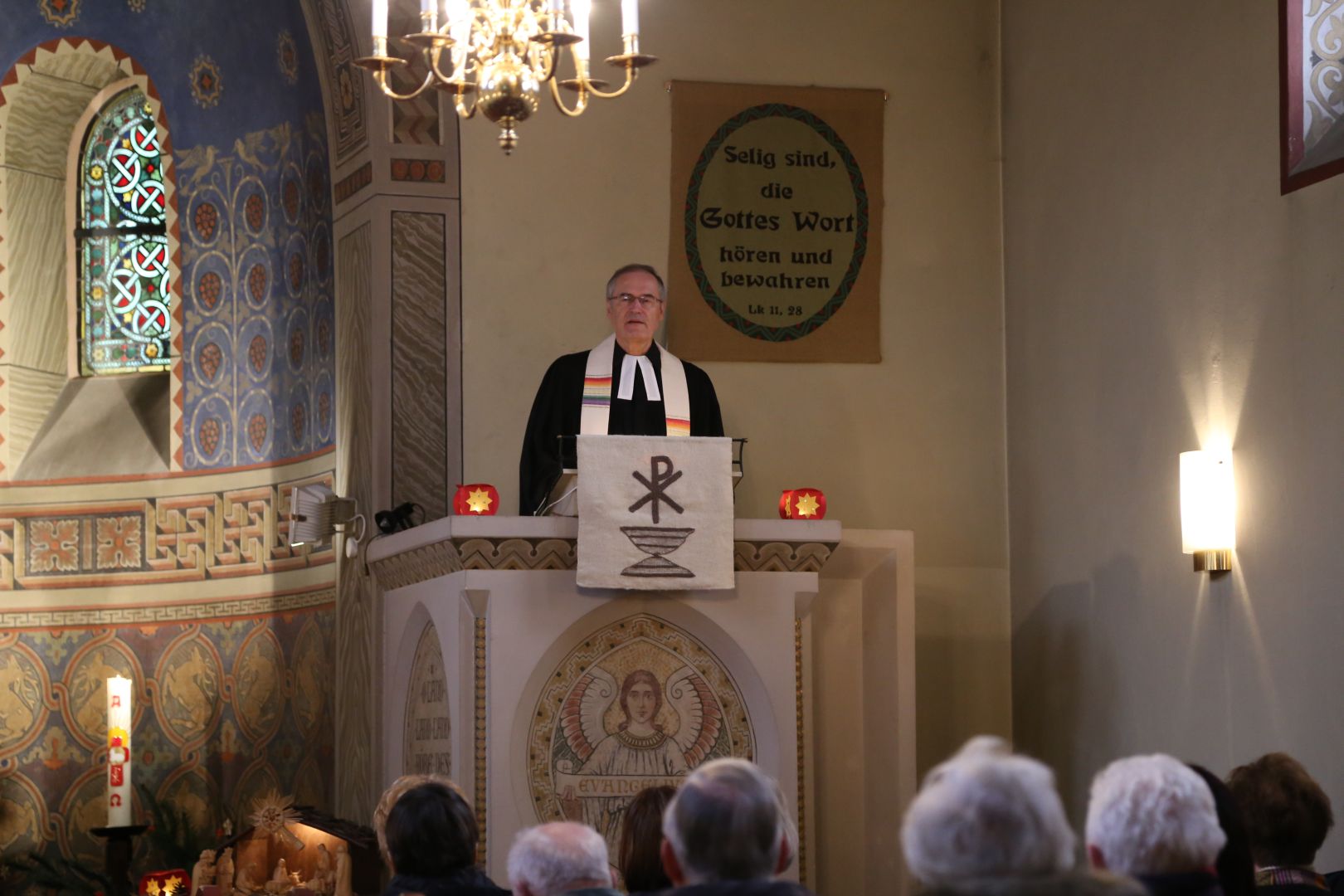 Kirchenchor singt im Gottesdienst am 2. Weihnachtstag