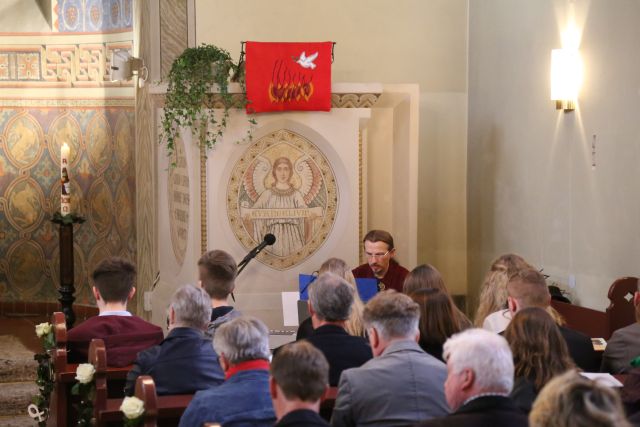 Beichtgottesdienst zur Konfirmation in der St. Franziskuskirche