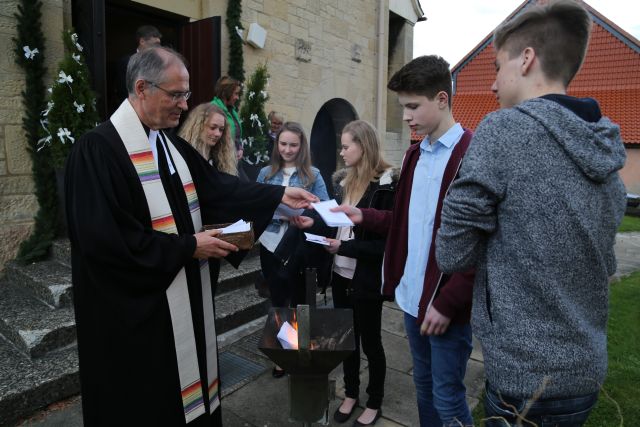 Beichtgottesdienst zur Konfirmation in der St. Franziskuskirche