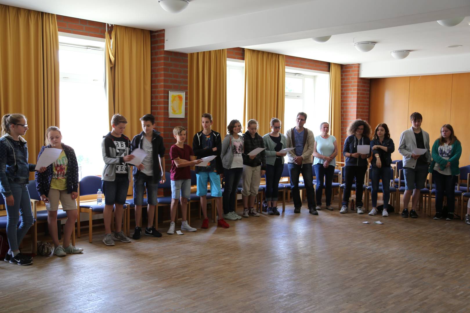 Konfirmanden besuchen die Lobetalarbeit e.V. in Altencelle