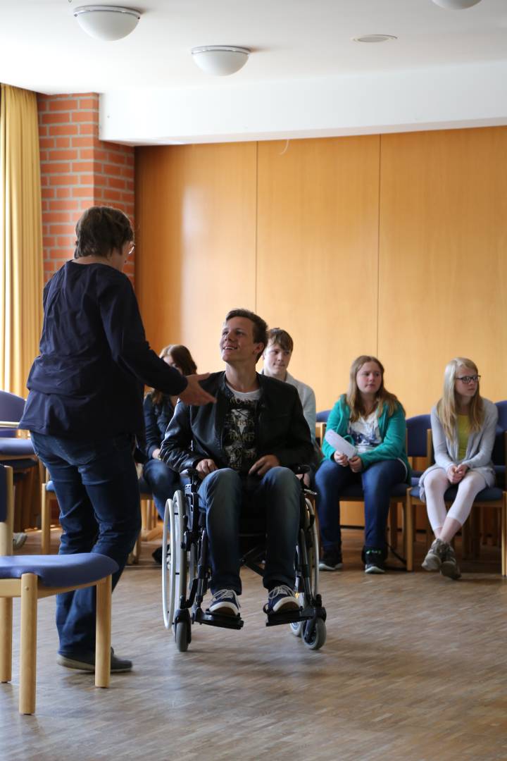 Konfirmanden besuchen die Lobetalarbeit e.V. in Altencelle