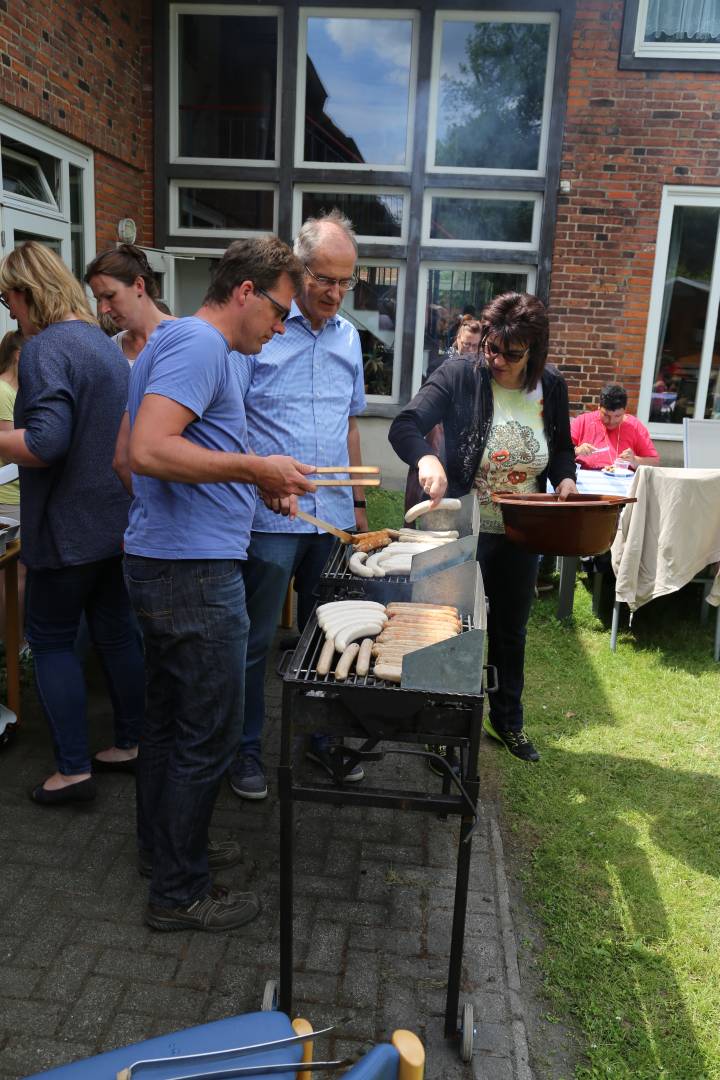 Konfirmanden besuchen die Lobetalarbeit e.V. in Altencelle