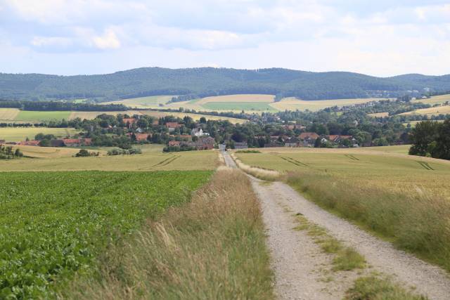 Taufengelwanderung mit Superintendentin Katharina Henking von Lechstedt nach Heinde