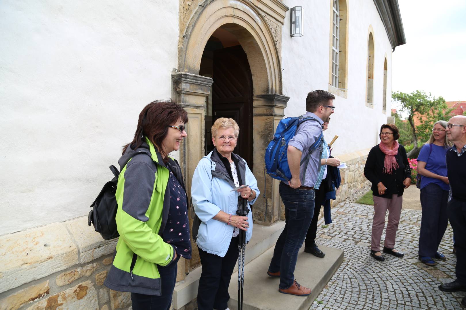 Taufengelwanderung mit Superintendentin Katharina Henking von Lechstedt nach Heinde